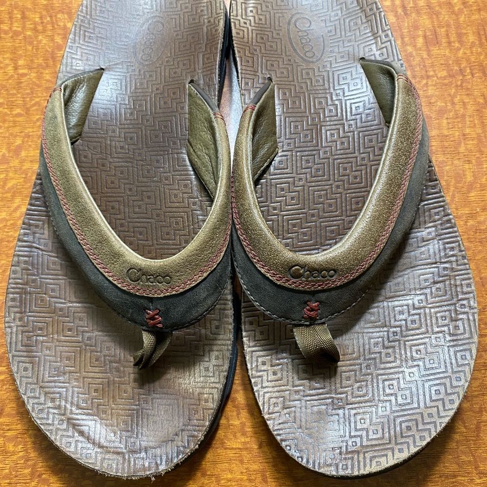Chaco Classic Leather Flip Flop Sandals